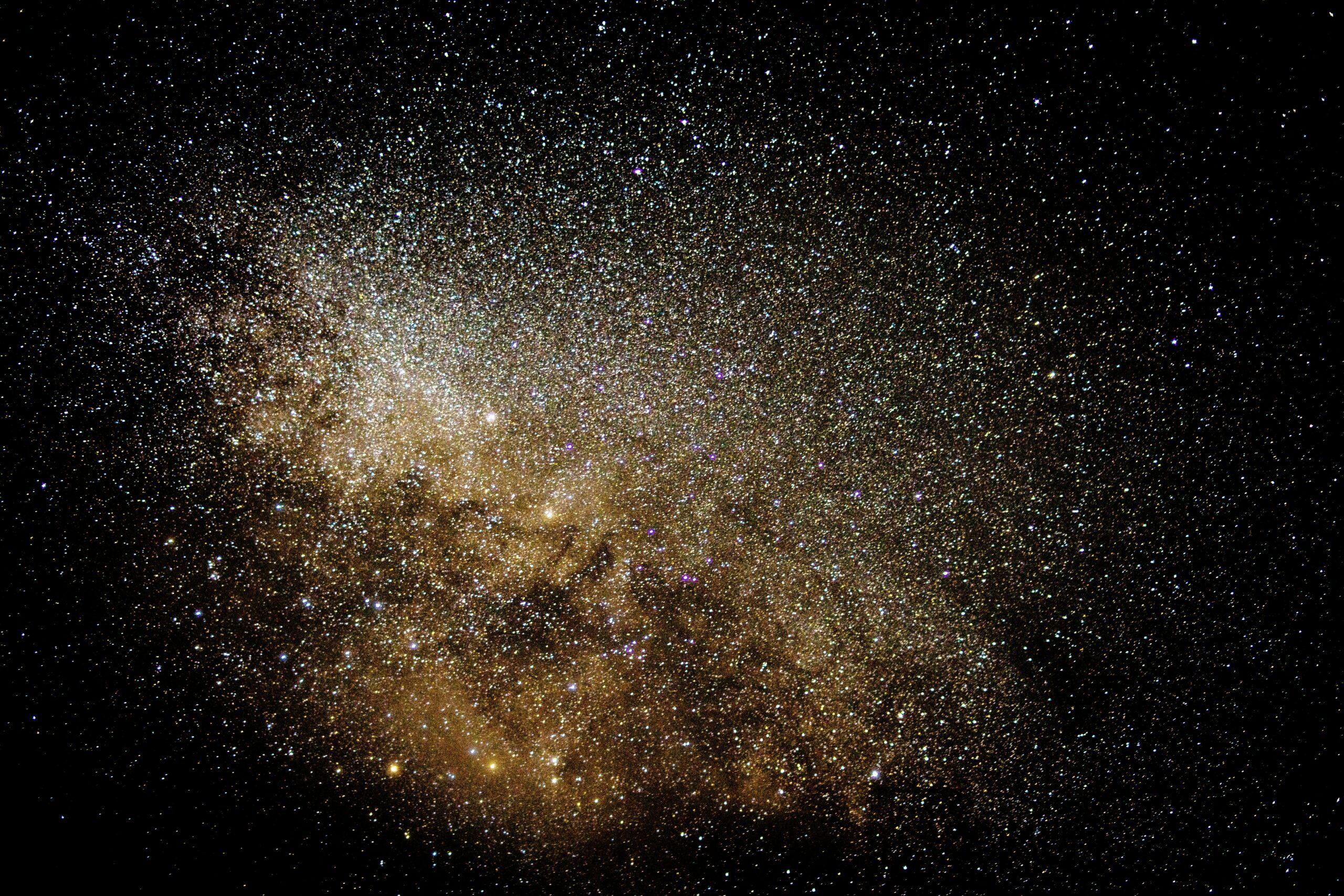 milky way digital wallpaper